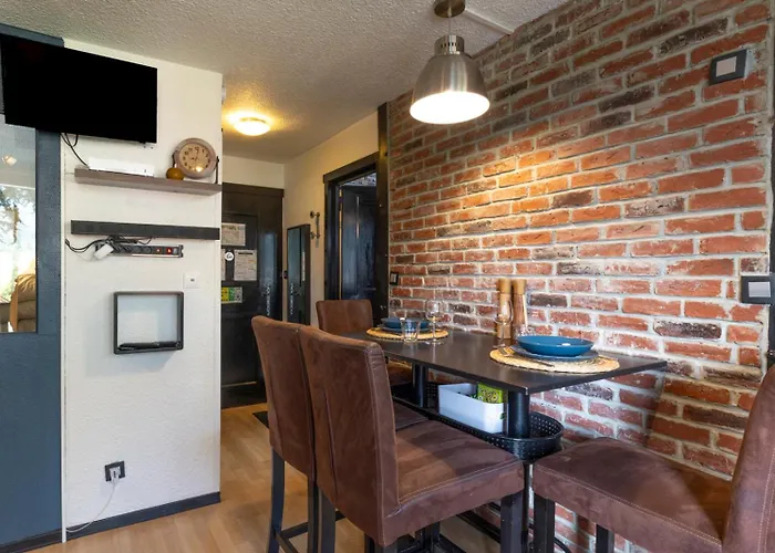 Apartment Avec Balcon *